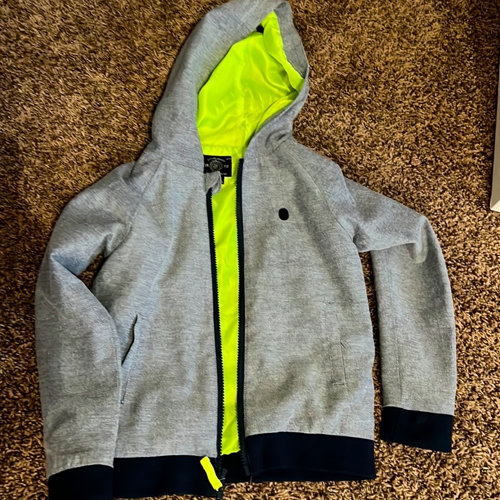 Boys jacket- size 6
